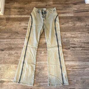 BEAND NEW WITH TAGS Zipper Detail Washed Denim Flare Jeans